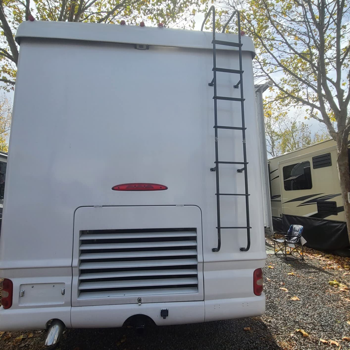 Stromberg Carlson LA-401 Universal Exterior RV Ladder, Heavy-Duty Rear Ladder for Travel Trailers & Campers, Roof Access, Durable Silver Finish, Easy Installation, Universal Fit, Silver customer photo 1