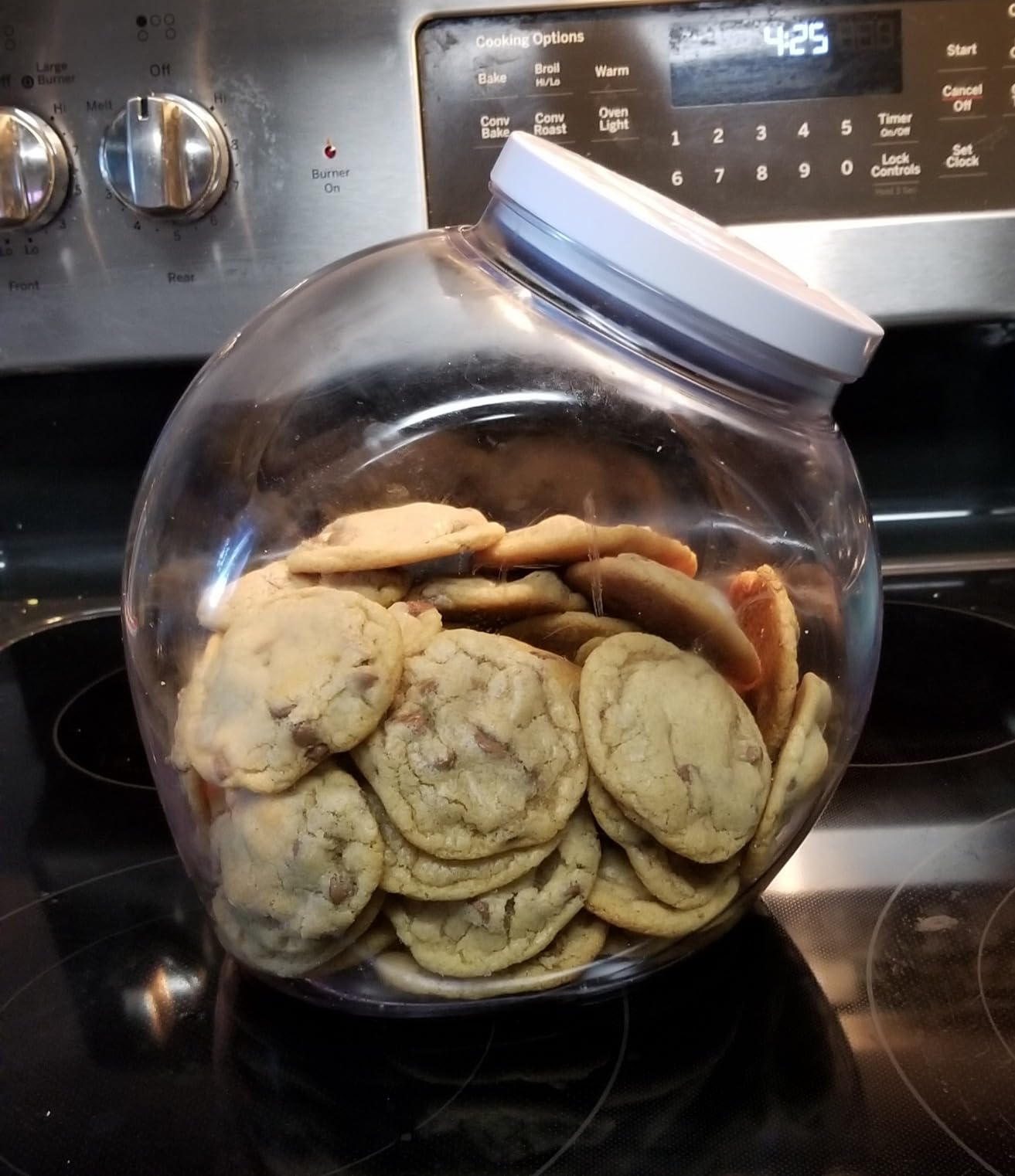 OXO Good Grips 5.0 Qt POP Large Cookie Jar - Airtight Food Storage- for Cookies and More customer photo 1