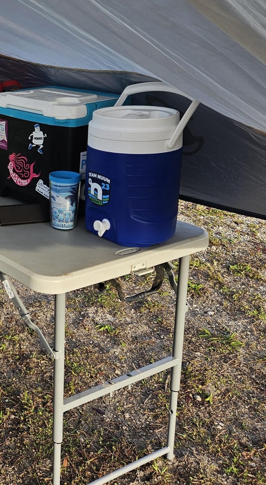 Igloo 2 Gallon Portable Sports Cooler Water Beverage Dispenser, Insulated Cooler Dispenser, Majestic Blue customer photo 2