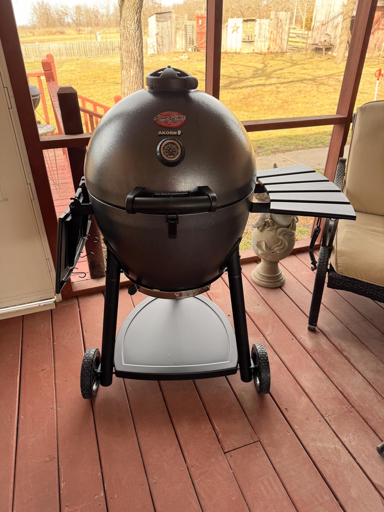 Char-Griller AKORN Kamado Charcoal Grill and Smoker with Cast Iron Grates, Warming Rack and Locking Lid with 445 Cooking Square Inches in Graphite, Model E16620 customer photo 2