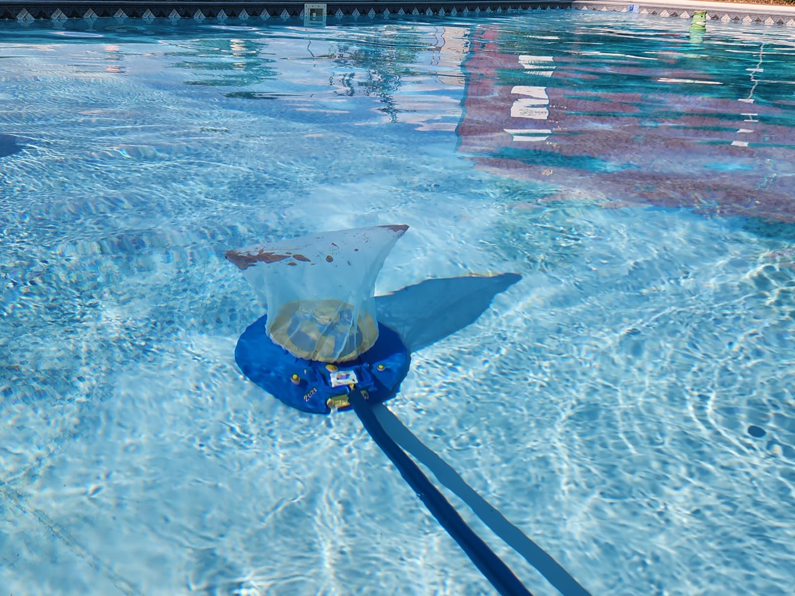 POOL BLASTER Leaf Vac Cordless Hoseless Pool Leaf Vacuum & Skimmer, Battery-Powered Swimming Pool Leaf Catcher with Heavy Duty Mesh Bag, for Inground and Above Ground Pools, by Water Tech customer photo 1