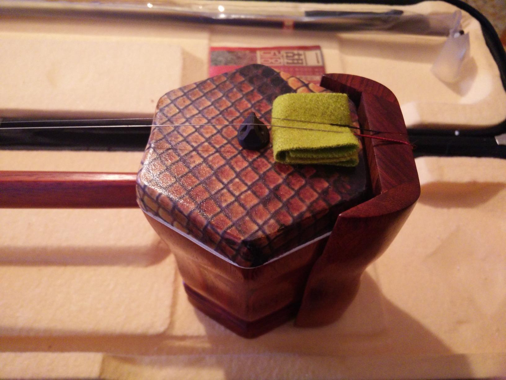 Cambodian Rosewood Non-Python EcoFriendly Erhu customer photo 1