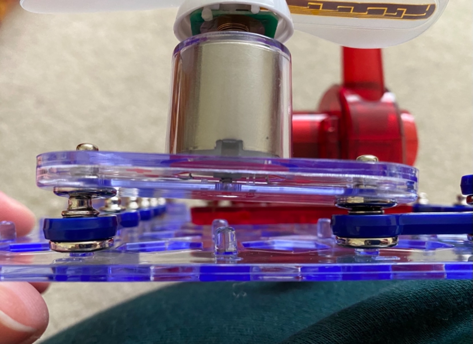 Snap Circuits - Motion Electronics Discovery Kit customer photo 1