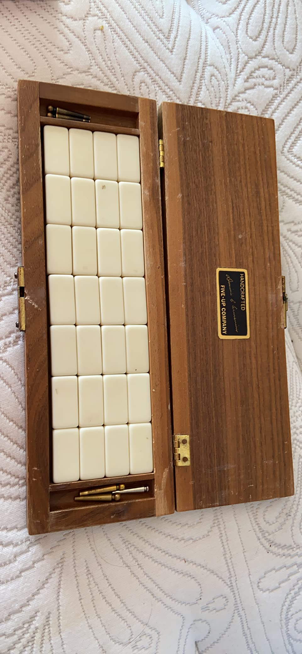 Alex Cramer Le Club Luxury Domino Set with Handcrafted Walnut Case and Cribbage/Counter Top - Tournament Quality 28 Indestructible Double 6 Domino Set with Brass Plate customer photo 1