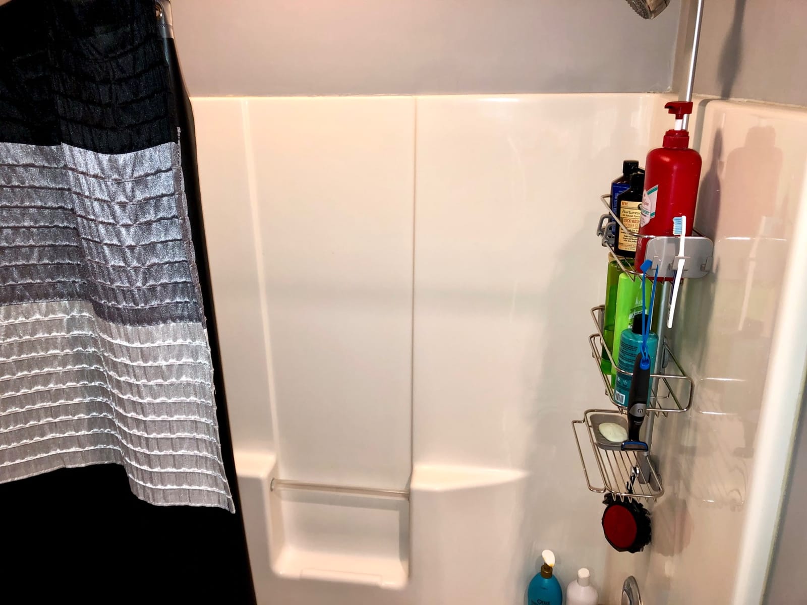 simplehuman Adjustable and Extendable Shower Caddy Large, Stainless Steel and Anodized Aluminum customer photo 1