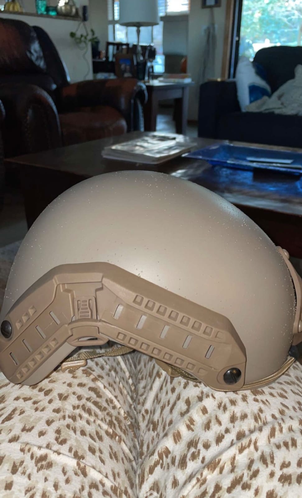 H World Shopping Adjustable Maritime 10 Level of Kevlar Fibre Protective Helmet Tan DE customer photo 2
