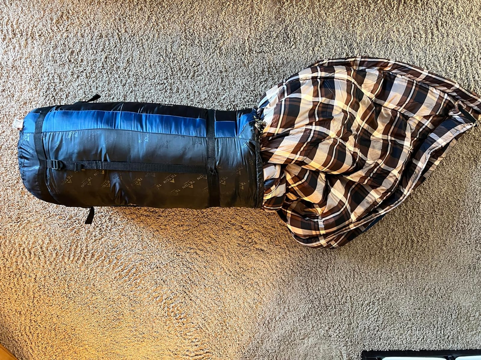 Teton Mammoth Queen Size Double Sleeping Bag- A Warm Bag the Whole Family can Enjoy - Great for Camping, Hunting and Base Camp. Compression Sack Included customer photo 2