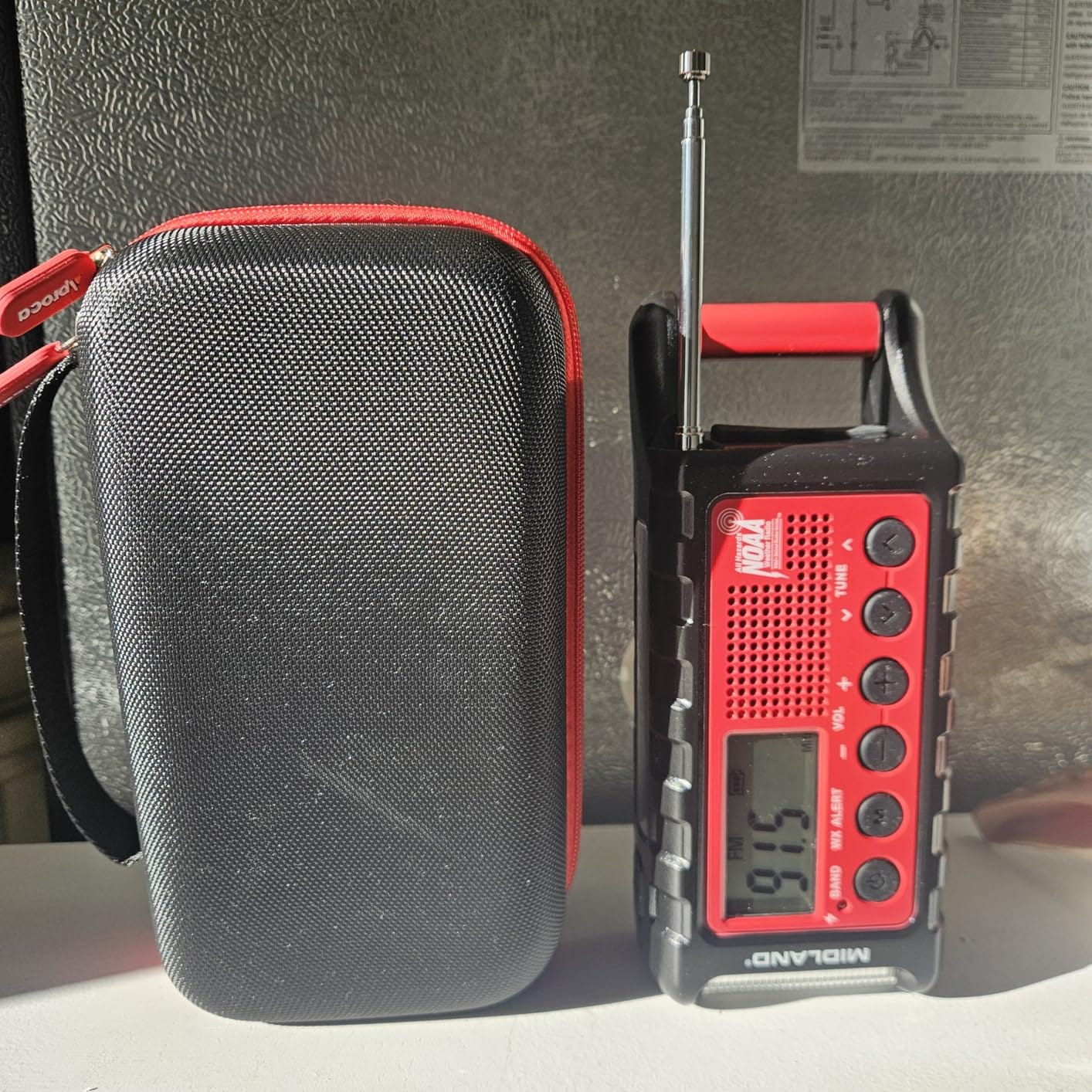 Midland - ER310, Emergency Crank Weather AM/FM Radio - Red/Black customer photo 1