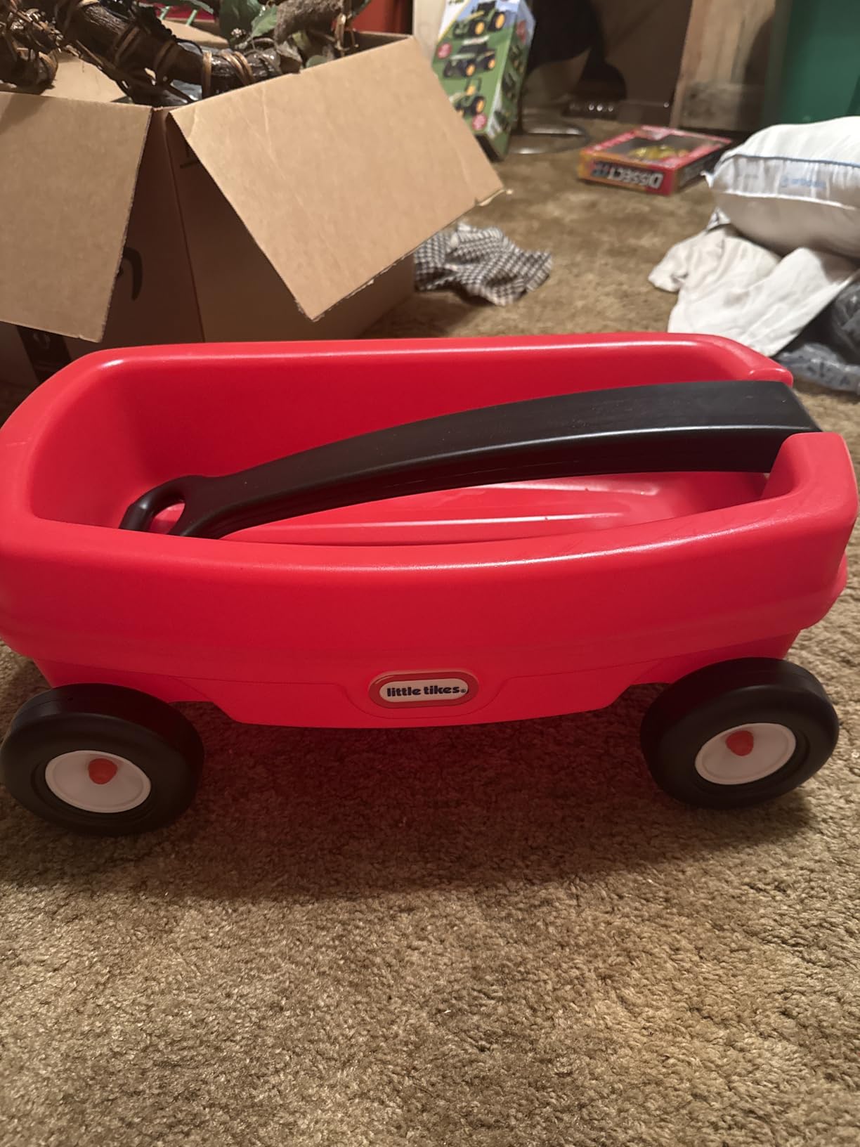 Little Tikes Lil' Wagon for Toddler Boys and Girls Ages 18 Months + customer photo 1