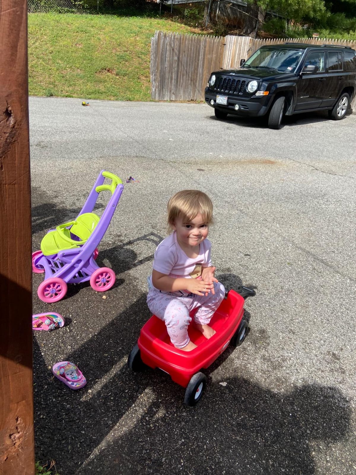 Little Tikes Lil' Wagon for Toddler Boys and Girls Ages 18 Months + customer photo 2