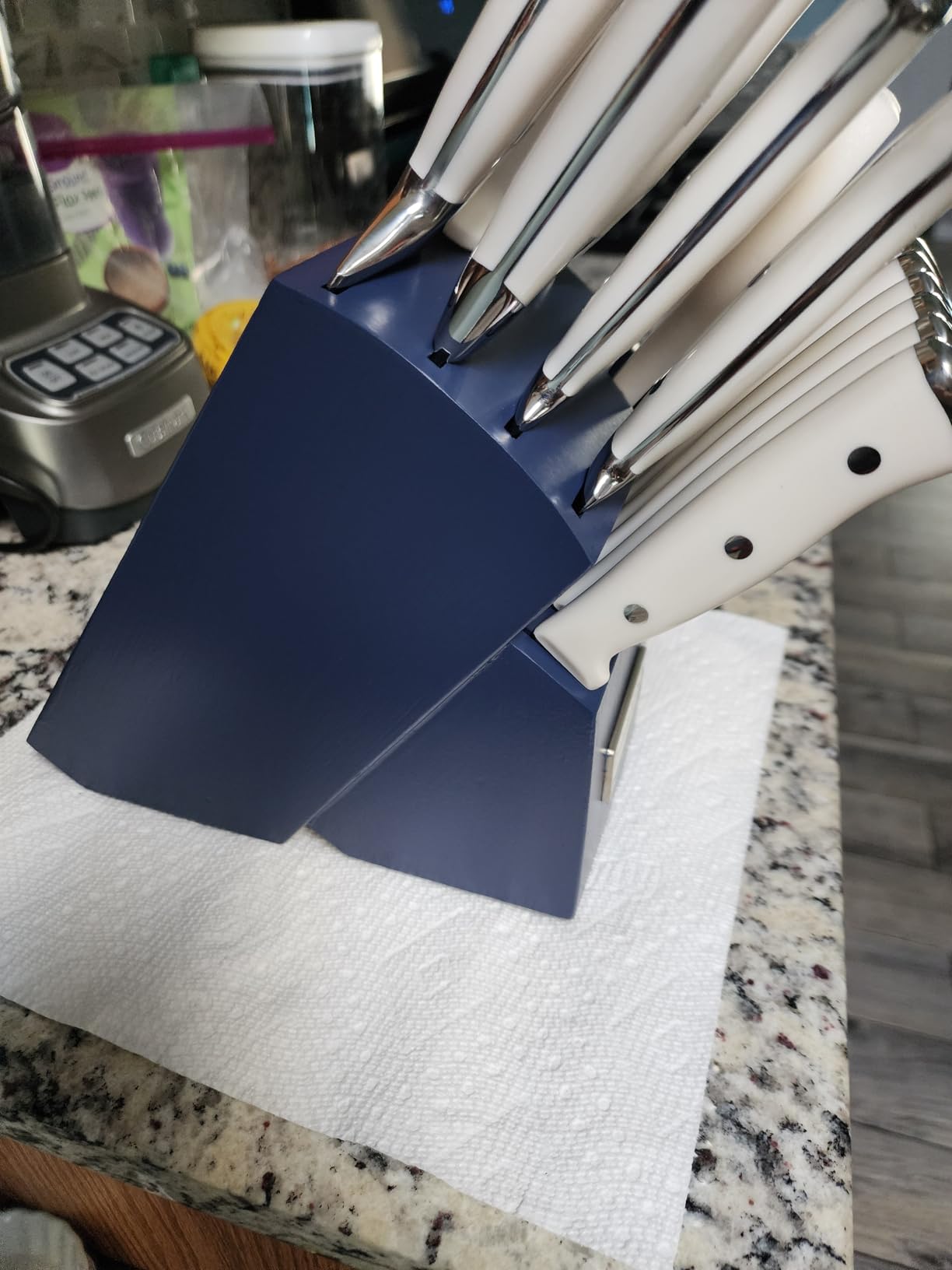 Cuisinart 15-Piece Knife Set with Block, High Carbon Stainless Steel, Forged Triple Rivet, White, C77WTR-15P customer photo 2