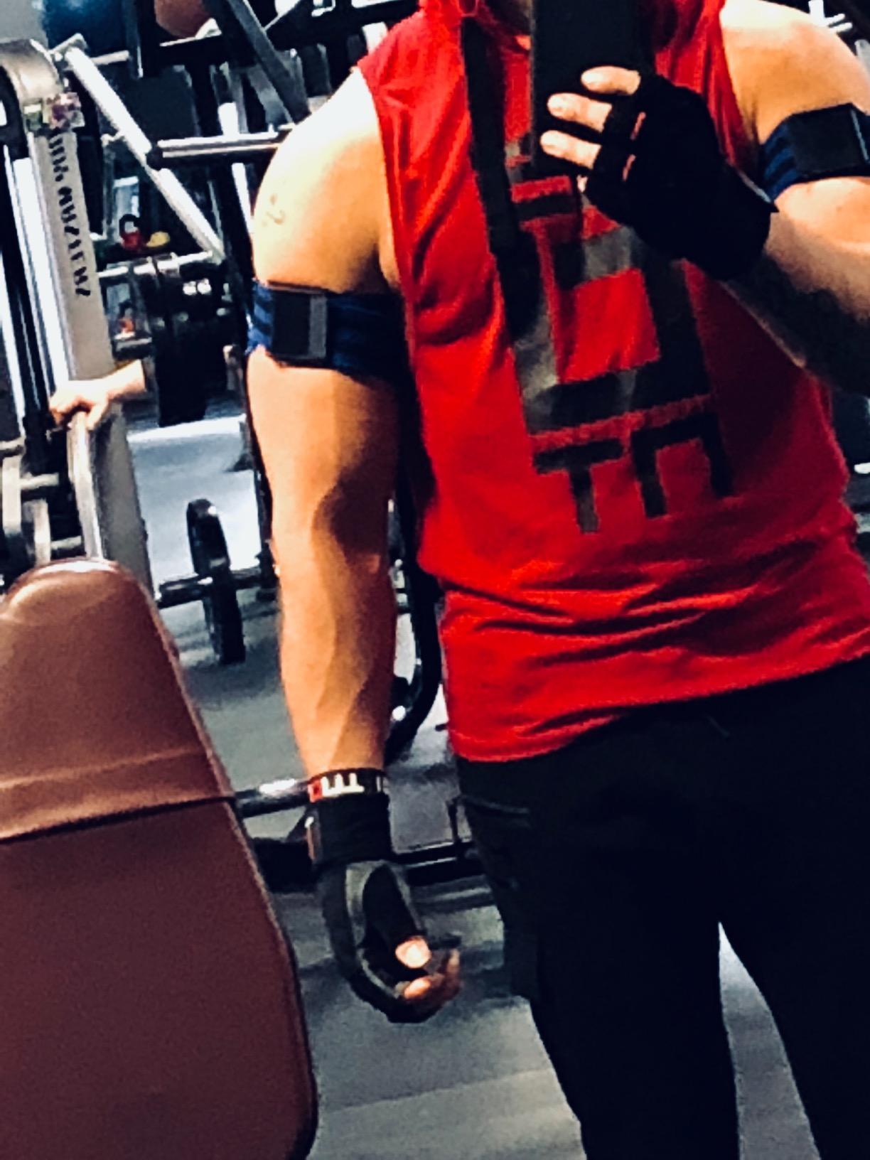 PRO Blood Flow Restriction Bands for Arms, Legs & Glutes Occlusion Training, Help Gain Muscle Without Heavy Weight Lifting, Quick-Release Strong Elastic Strap for Men & Women customer photo 2