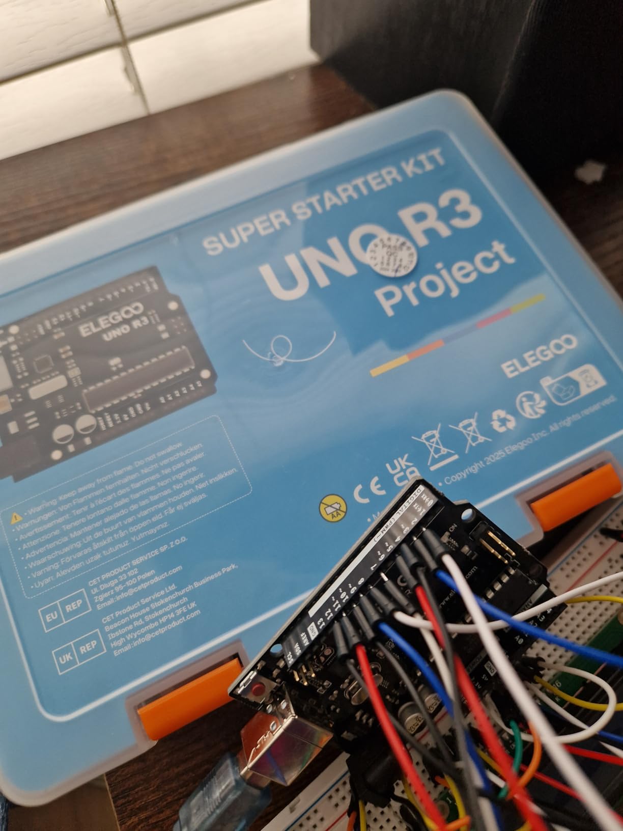 ELEGOO UNO R3 Project Super Starter Kit with PDF Tutorial for Beginners, 22+ Hands-on Projects, Upgraded Starter Kits with Power Supply, STEM, DIY Basic Circuit Building customer photo 1
