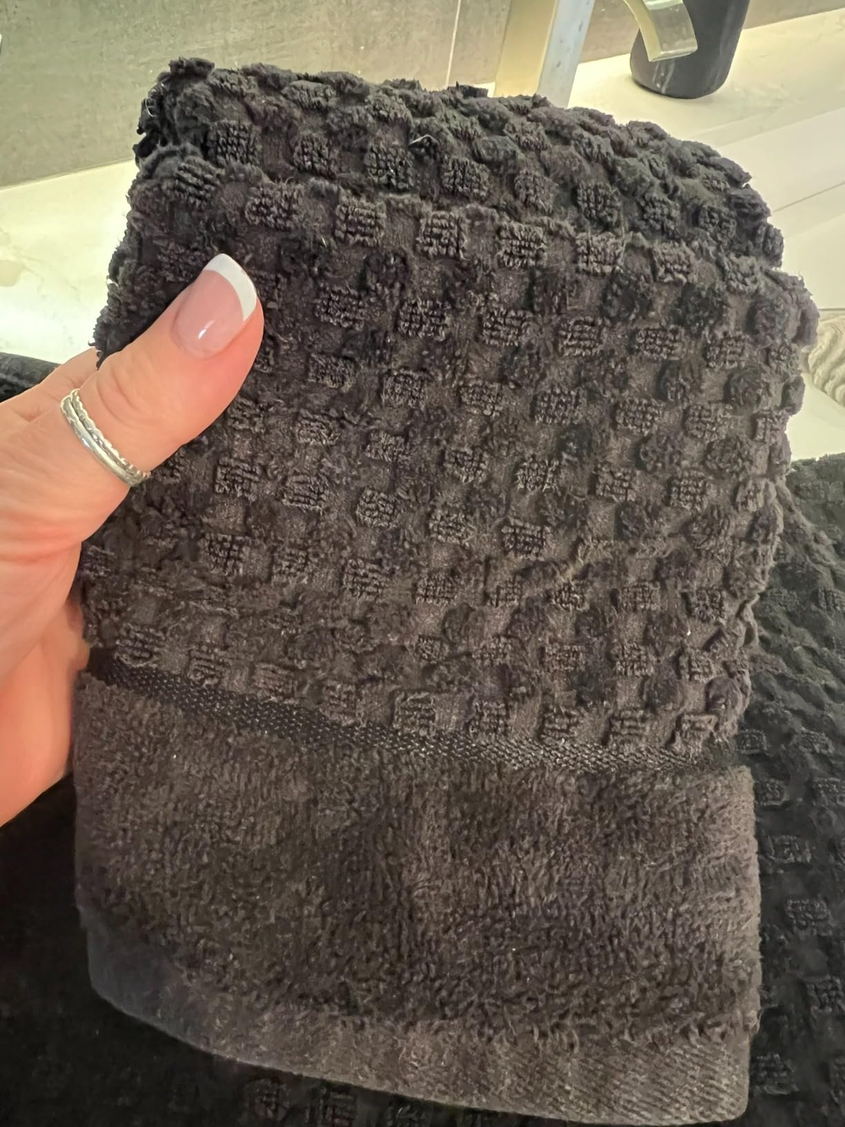 Texere 100% Organic Cotton 700 GSM Luxury Bath Towel Sets - Ultra Soft Hotel and Spa Quality, 2 Large Bath Towels, 2 Hand Towels, 2 Washcloths (Diamond, Merlot, 6 Piece) customer photo 2