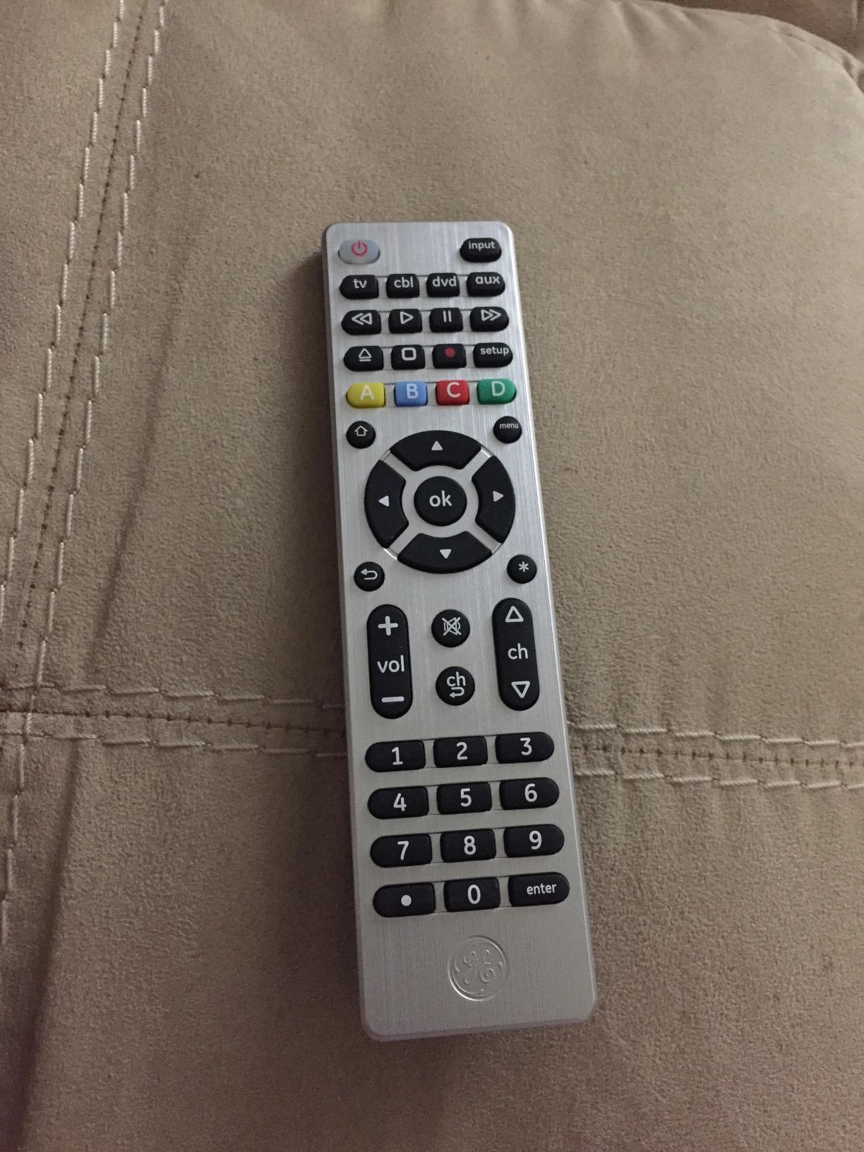 GE Universal Remote Control for Samsung LG RokuTV Vizio Sony Philips Sharp customer photo 1