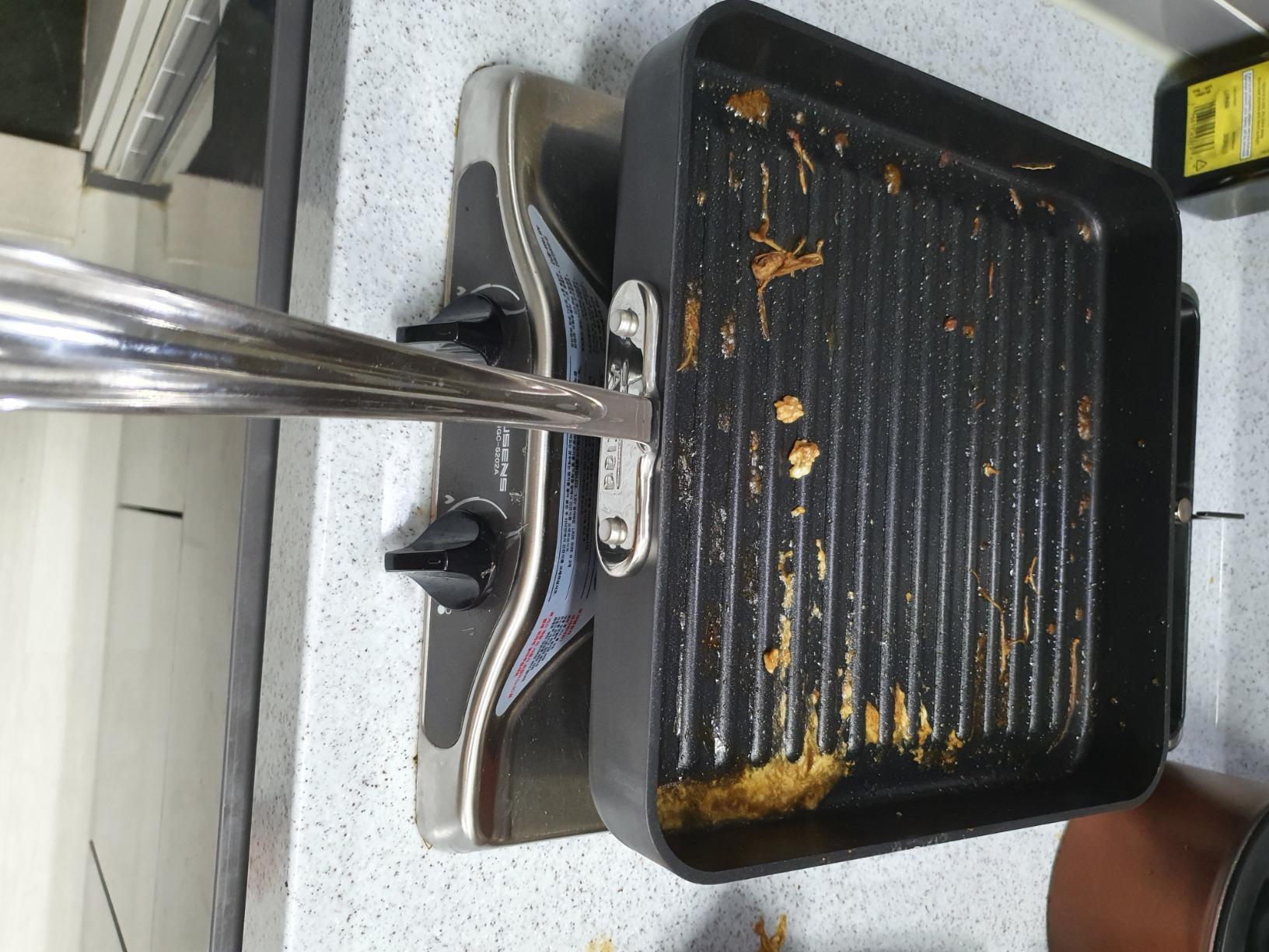 All-Clad HA1 Hard Anodized Nonstick Grill 11x11 Inch Oven Safe 350F Pots and Pans, Cookware Black customer photo 1