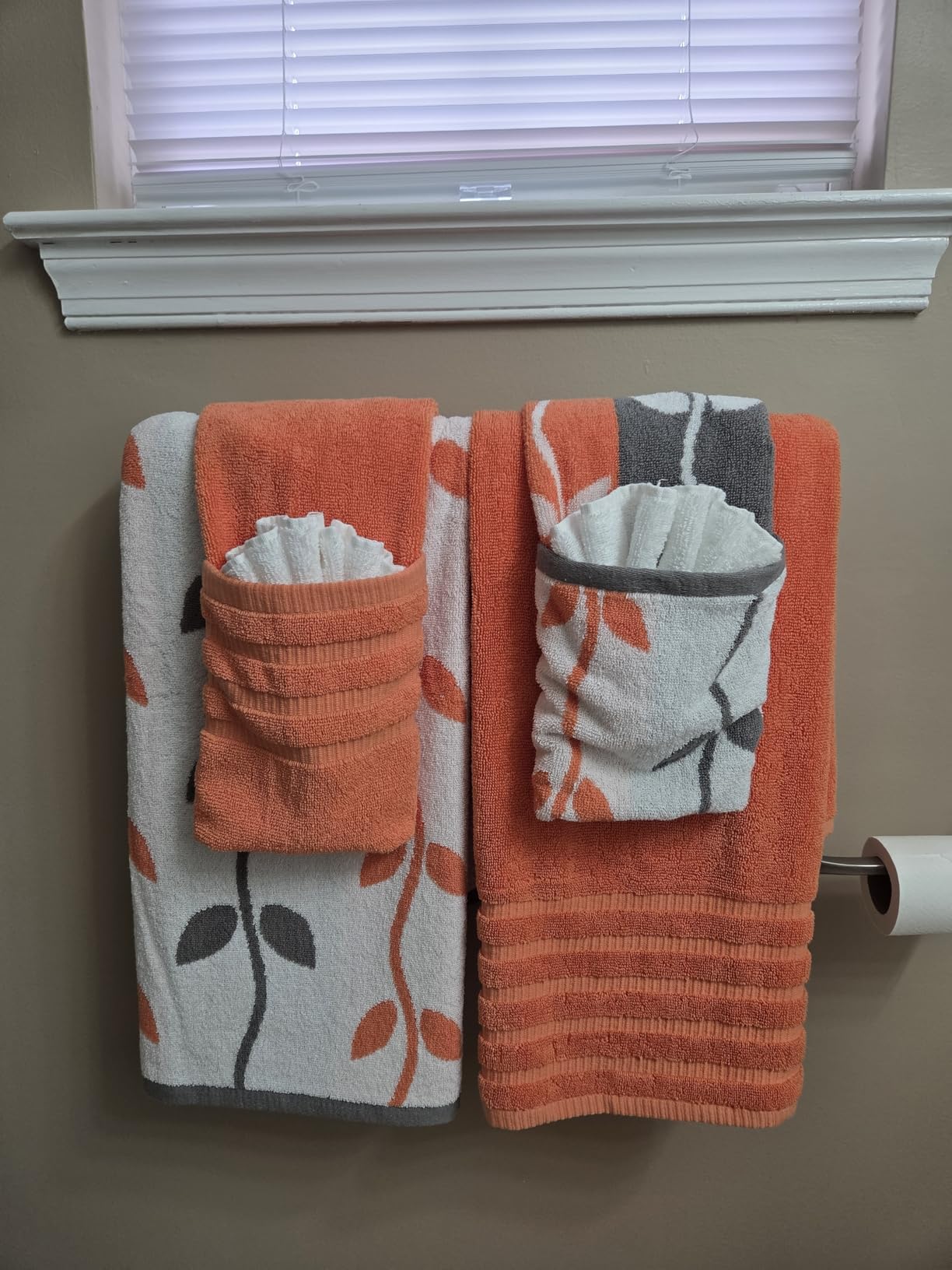 Modern Threads 6 Piece Bath Towel Set - Bathroom Set with 2 Bath Towels, 2 Hand Towels, and 2 Wash Cloths - 100% Cotton, Super Absorbent & Extra Soft - Reversible Natural Vine (Blue) customer photo 2