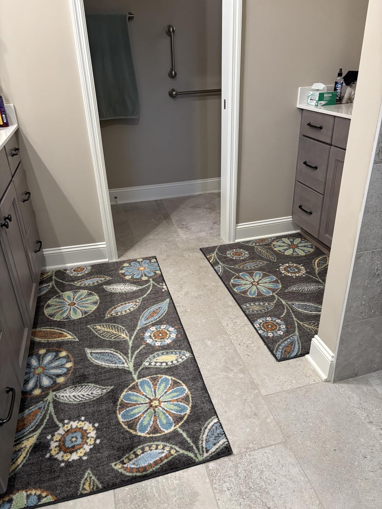 Maples Rugs Reggie Floral Kitchen Rug - Made in USA - Washable, Non Slip Indoor Carpet for Entryway, Foyer, Kitchen, and Bathroom, 2'6 x 3'10, Dark Grey customer photo 1
