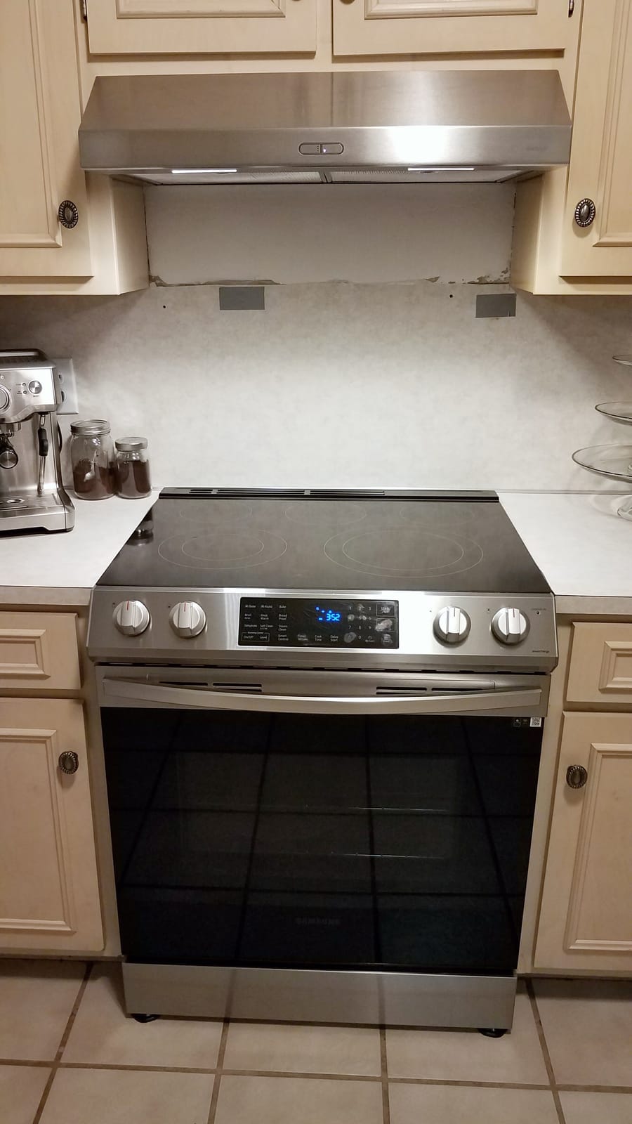 Broan-NuTone BCDF130SS 30-Inch Convertible Under-Cabinet Range Hood with Easy Install System, 375 Max Blower CFM, Stainless Steel customer photo 2