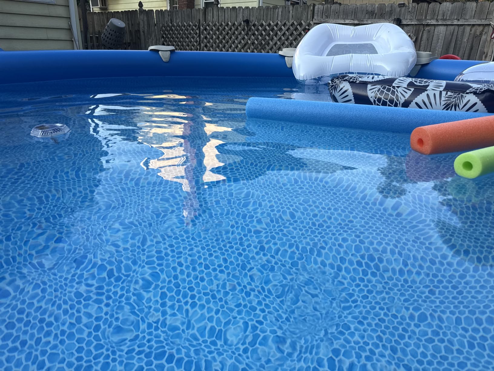 INTEX Easy Set 18ft x 48in Inflatable Ring Above Ground Pool Set w/Pump | 26175EH - 1500 GPH Cartridge Filter Pump, Ladder, Pool Cover & Ground Cloth Included customer photo 2
