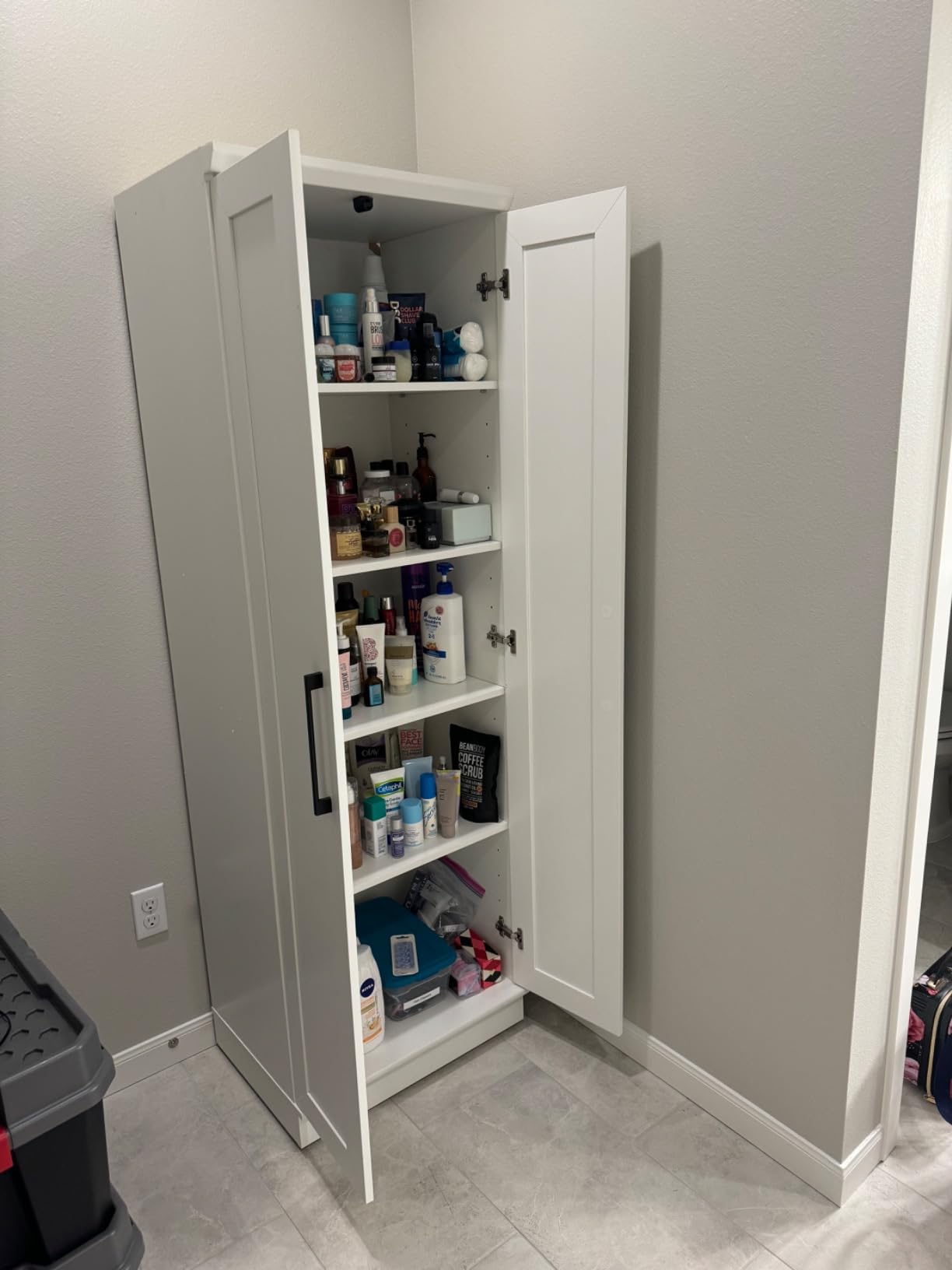 Sauder HomePlus Storage Cabinet/ Pantry cabinets, Soft White finish customer photo 1