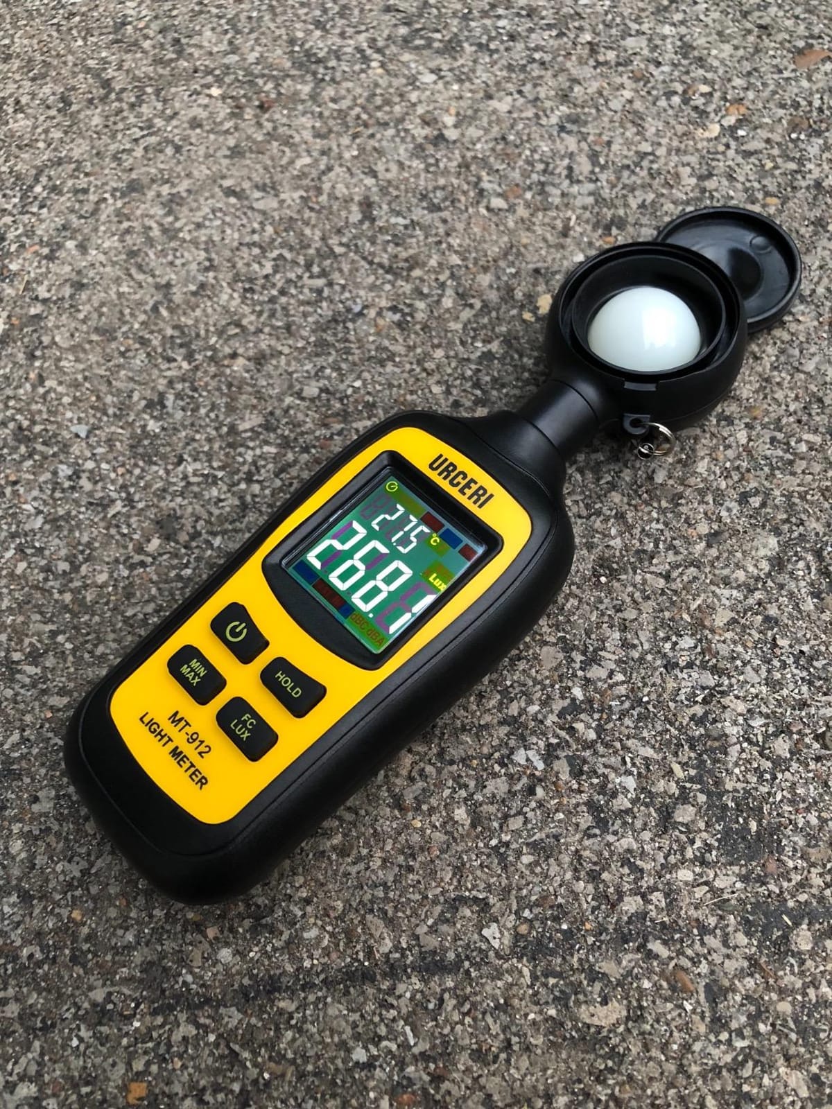 Light Meter Digital Illuminance Meter Handheld Ambient Temperature Measurer, Range up to 200,000 Lux with 4 Digit Color LCD Screen customer photo 2