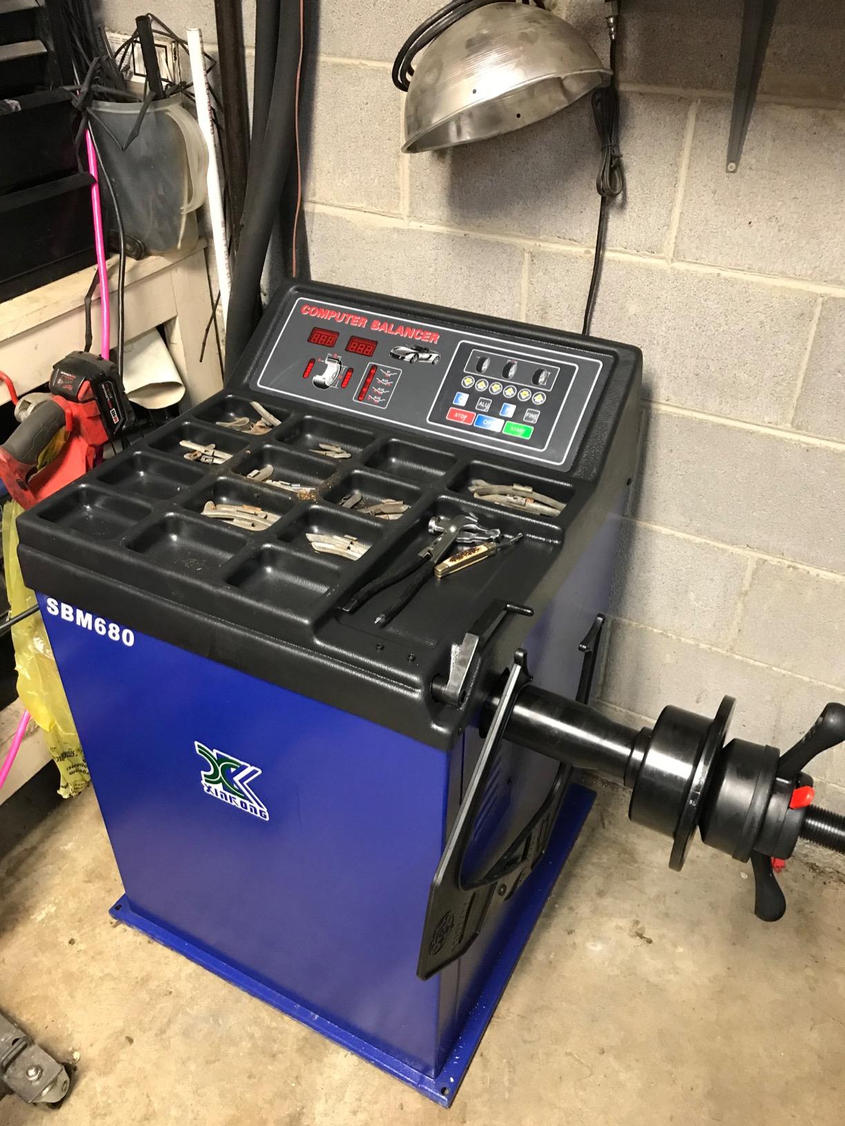 XK-New 2.0 Horsepower Tire Changer Wheel Changers Machine Combo Balancer Rim Clamp 580-690 with 36 Month Part Replacements customer photo 1