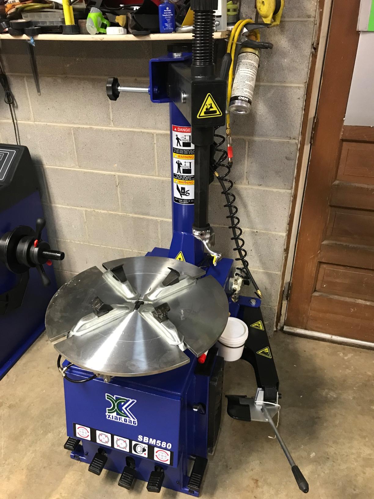 XK-New 2.0 Horsepower Tire Changer Wheel Changers Machine Combo Balancer Rim Clamp 580-690 with 36 Month Part Replacements customer photo 2