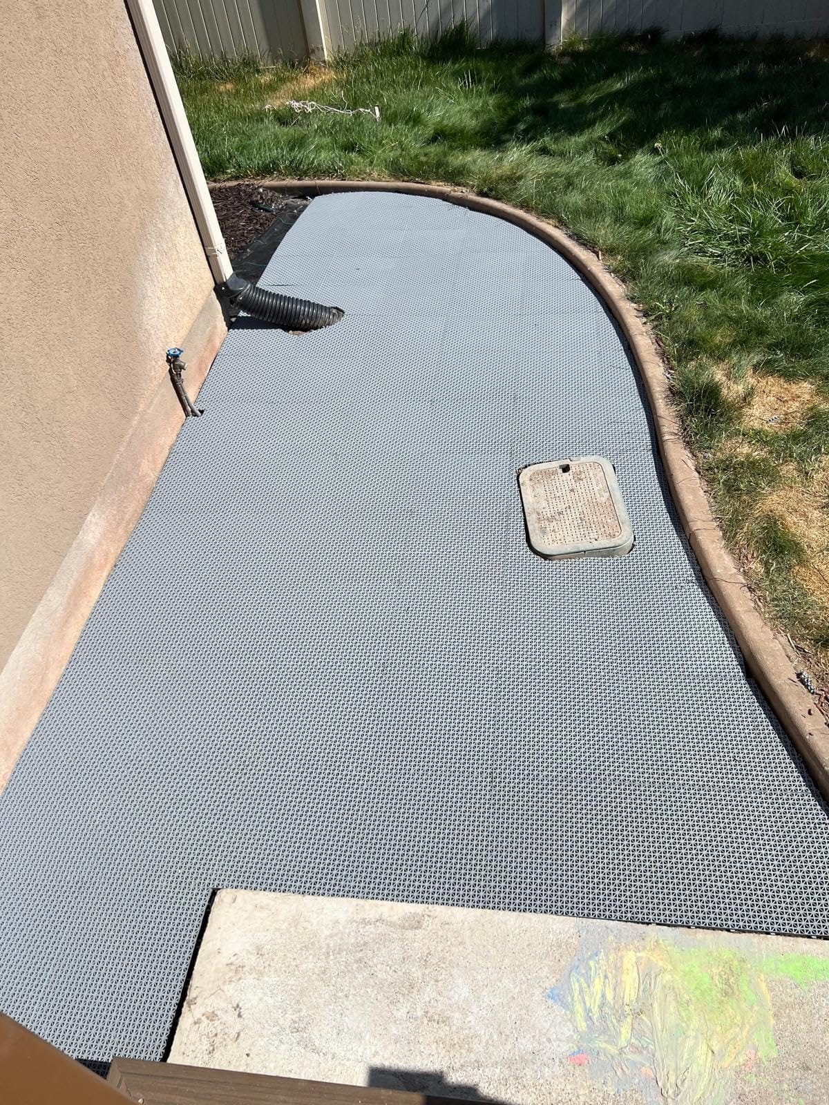 Big Floors DuraGrid Deck Tiles, Interlocking Outdoor Tiles for Patio, Self-Draining, UV-Resistant, Water-Resistant Modular Flooring, Easy Install, 40 Pack, Beige customer photo 2