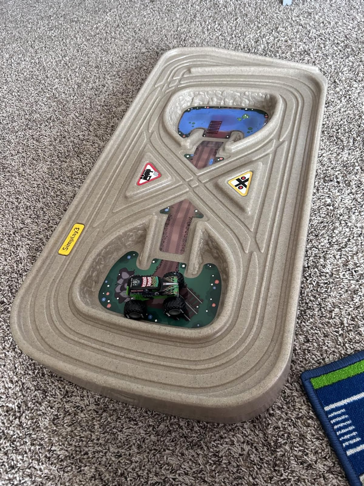 Simplay3 Portable Carry and Go Kids Race Track Toy Car Train Table, 2-Sided No Assembly for Children 3 4 5 6 7 Years Old Boys Girls, Made in USA customer photo 2