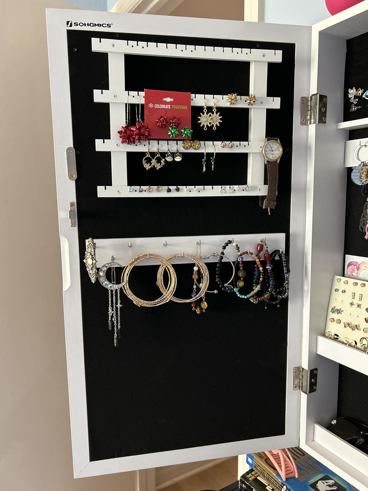 SONGMICS Lockable Jewelry Cabinet Armoire with Mirror, Wall-Mounted Space Saving Jewelry Storage Organizer, White UJJC51WT customer photo 1