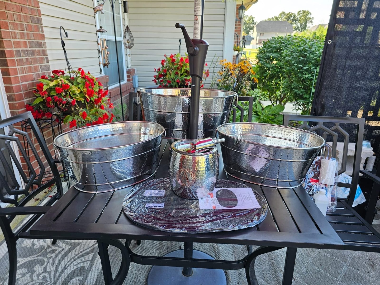 BREKX Heavy-Duty Stainless Steel Beverage Tub for Parties, Large, Oval | Large ice bucket for parties that holds beer, wine and champagne. A stainless-steel drink cooler for entertaining. customer photo 2
