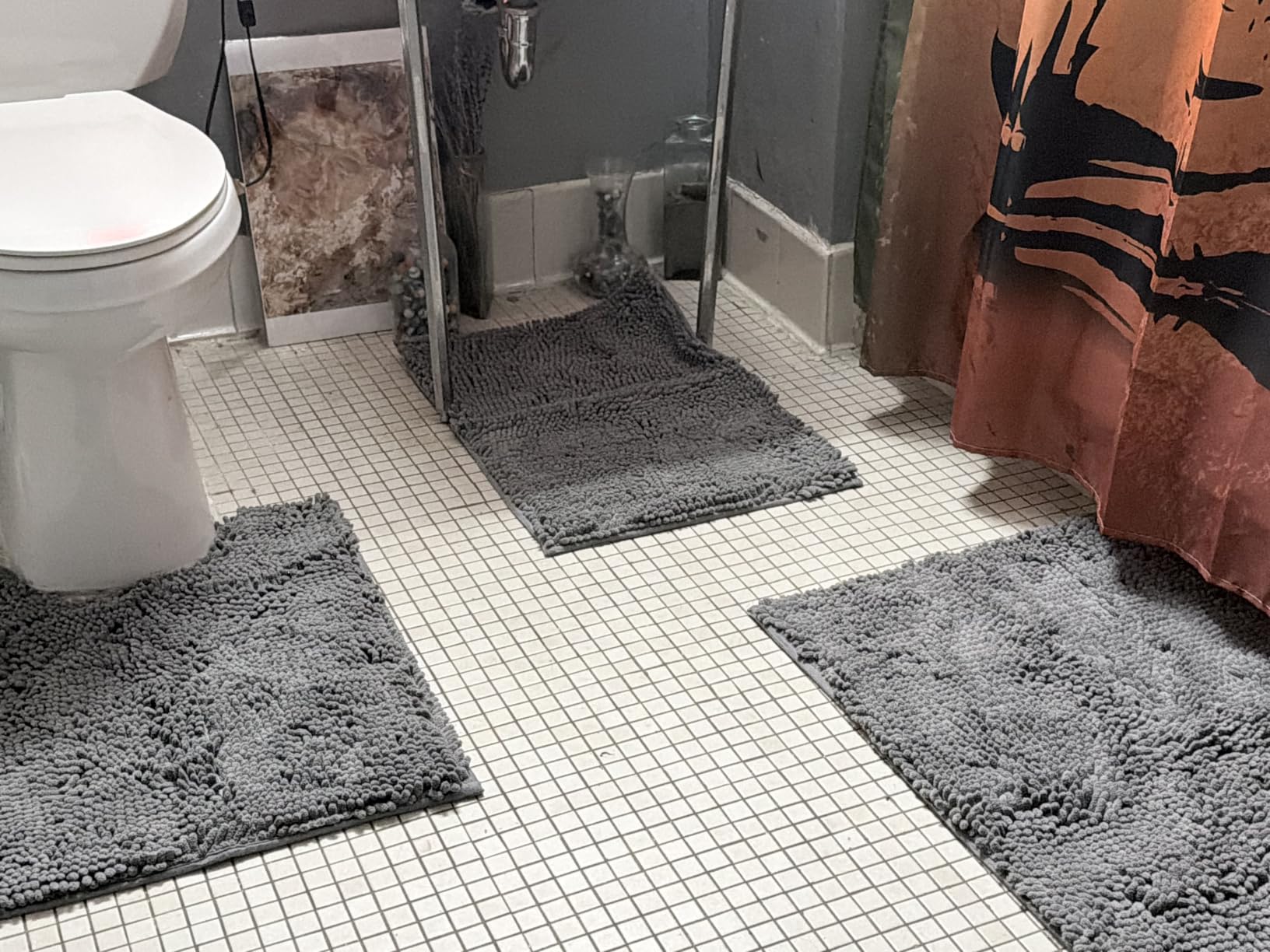 HOMEIDEAS 3 Pieces Bathroom Rugs, Soft Thick Absorbent Chenille Bath Mats, Washable Non-Slip Floor Rugs for Shower & Bath, Grey customer photo 1
