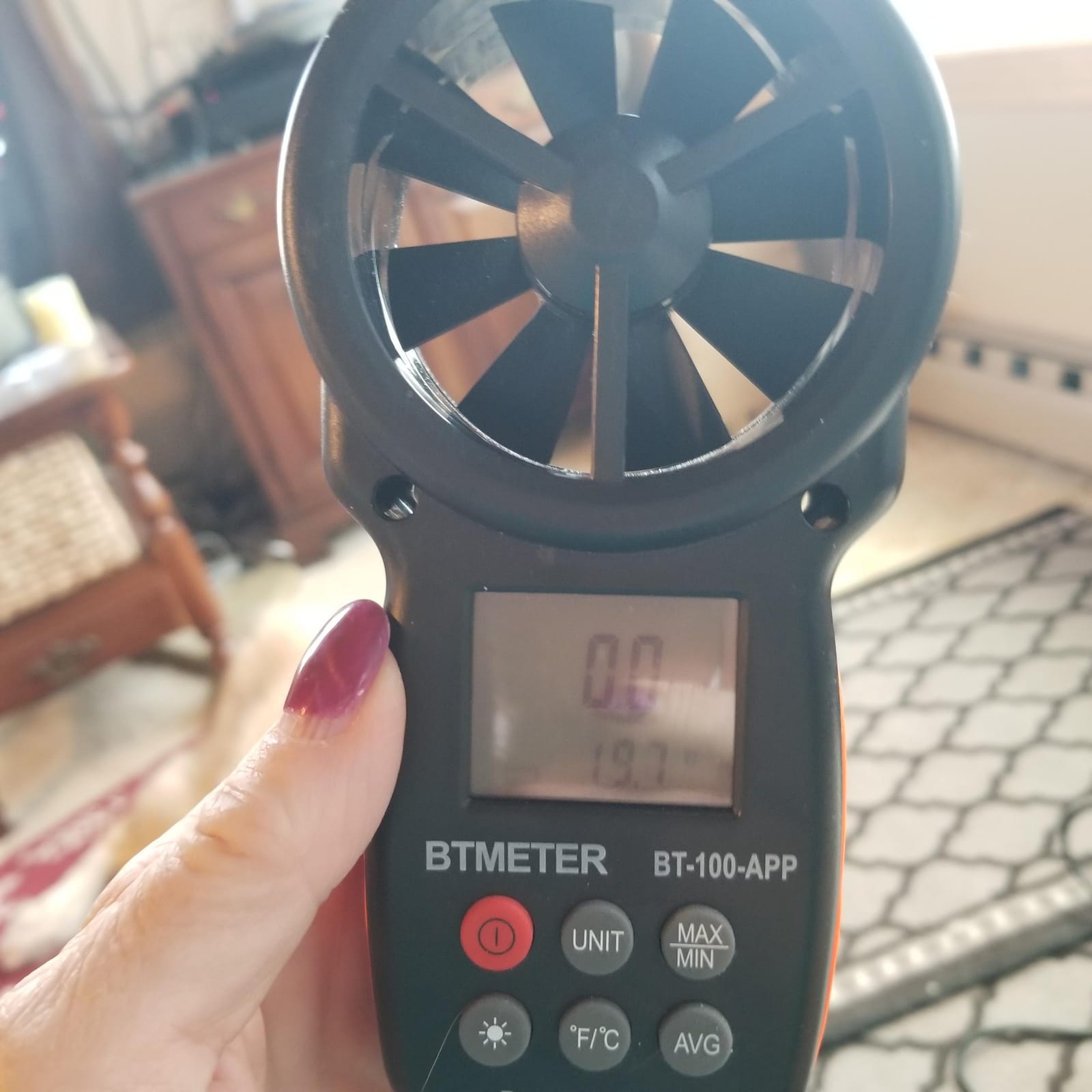BTMETER BT-100APP Anemometer with Wireless Bluetooth, Digital Handheld Wind Speed Meter for Wind Chill, Air Velocity, Temperature, Vane Anemometer Gauge customer photo 1