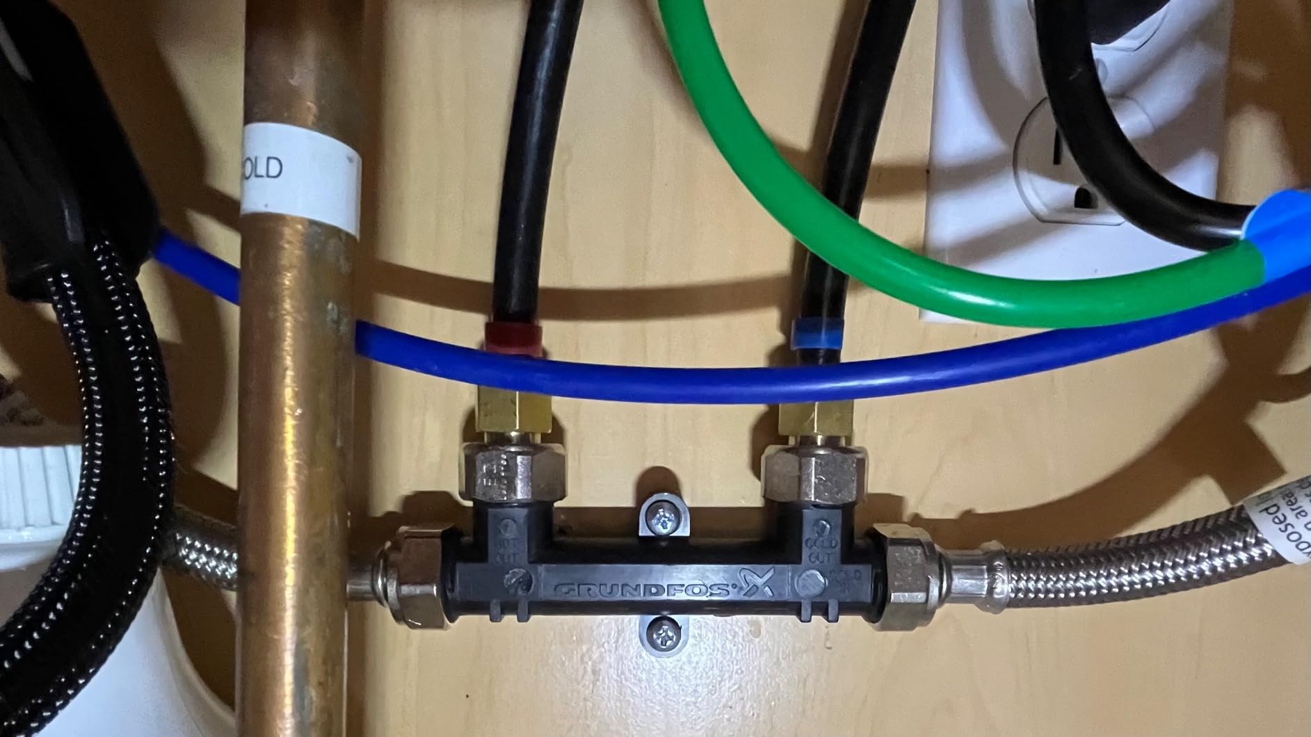 Grundfos 595916 1/25 Horsepower Comfort Series Recirculator Pump, Model: 595916 customer photo 2