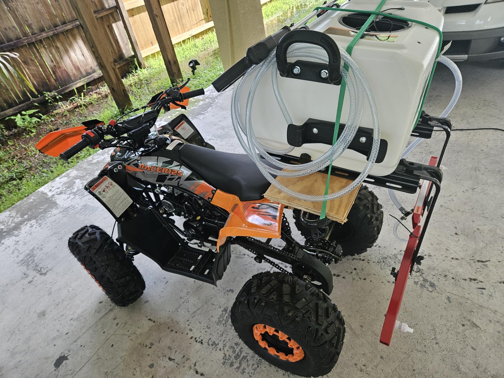NorthStar 12V Sprayer Pump, 16-Gallon, 2.2 GPM, 12V, 70 PSI, 2-Nozzle Boom customer photo 2