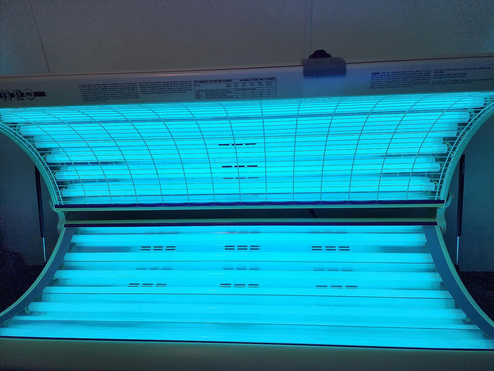 Wolff Dark Tan II Plus F71 100W Bi Pin Tanning Lamp 16 Pack Tanning Bulbs customer photo 1