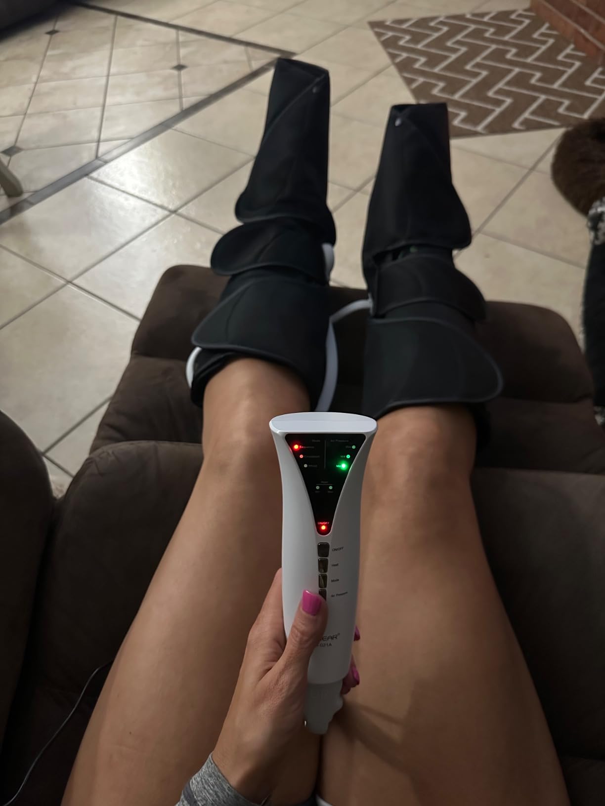 QUINEAR Air Compression Leg Massager with Heat for Circulation FSA-HSA customer photo 1