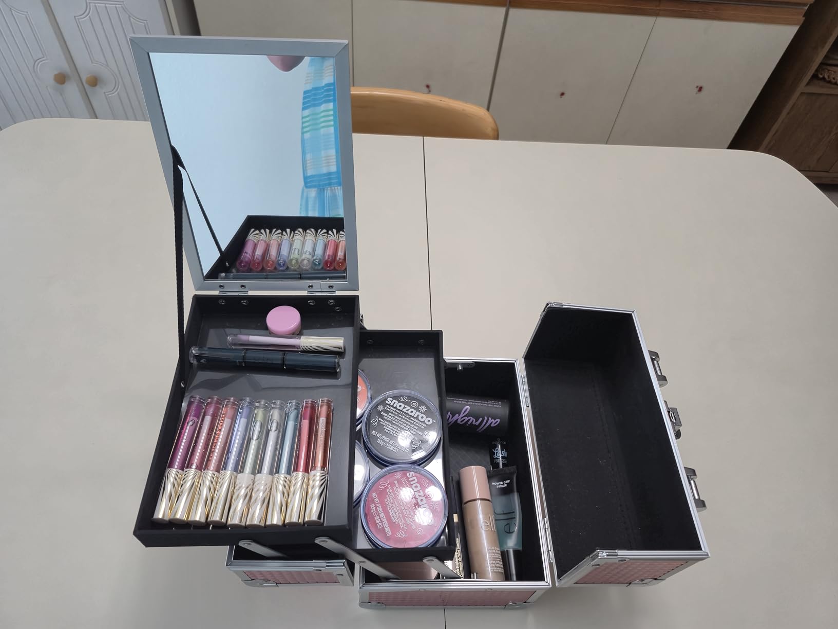Joligrace Makeup Train Case Makeup Case Organizer Portable Cosmetic Box Storage with 2 Trays Mirror Locking Make Up Travel Case for Nail Kits Cosmetics Craft Traveling Makeup Box Mermaid Pink customer photo 2