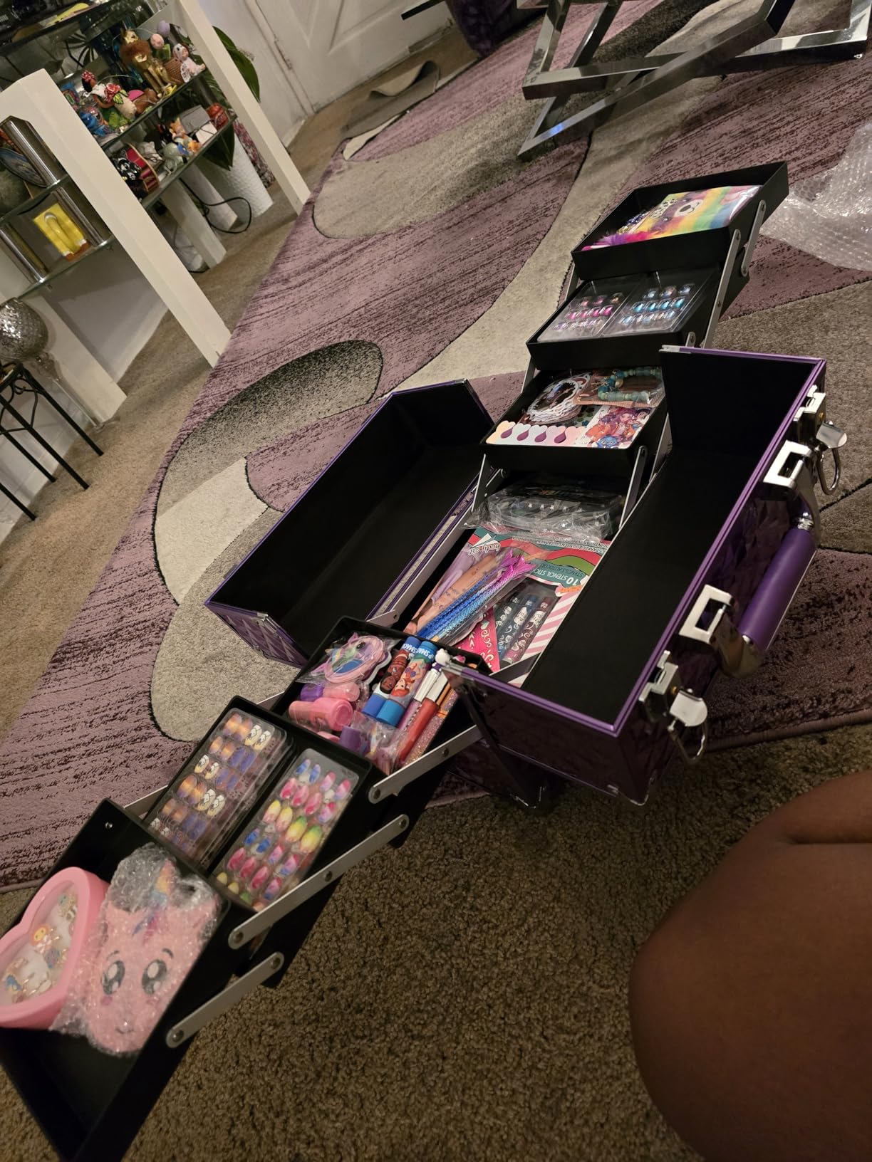 Makeup Train Case Makeup Case 11.8 Inch Large Cosmetic Box Organizer Travel Storage Professional Make Up Train Carrying Case with 6 Trays Locking Hard Vanity Storage Black customer photo 1