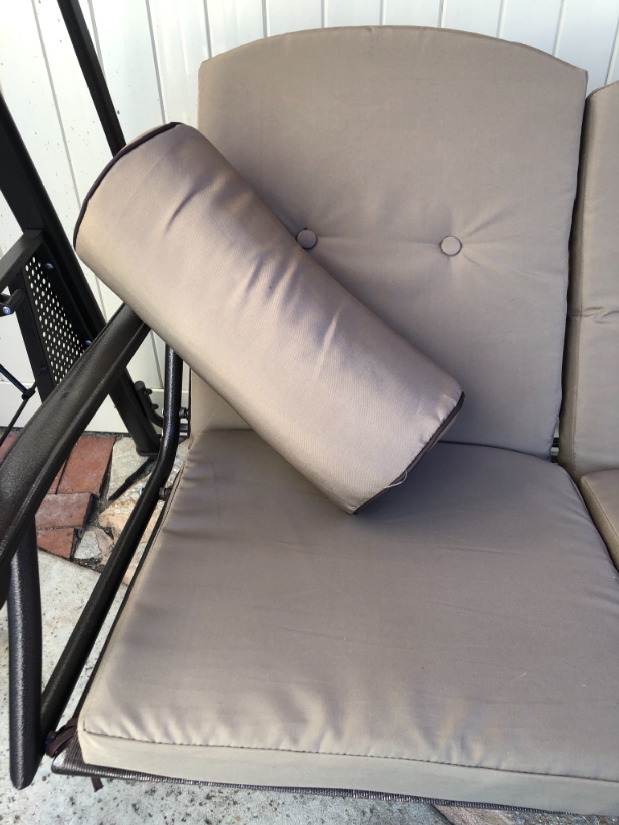 PURPLE LEAF Outdoor Porch Swing for Adults Durable Bronze Aluminum Frame with Thick Cushions, Removable Covers, UV-Resistant Canopy customer photo 1