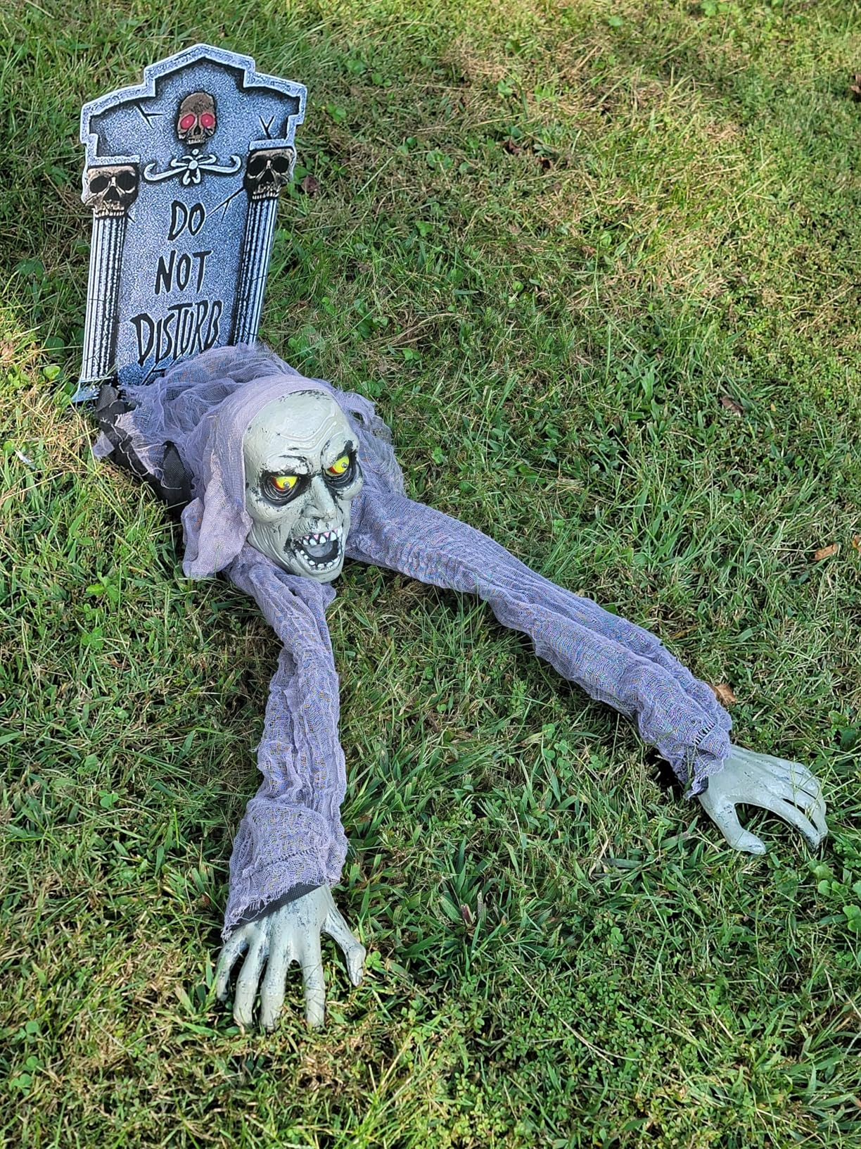JOYIN Zombie Halloween Decoration Outdoor Groundbreaker with Sound and Flashing Eyes, Scary Halloween Graveyard Decor for Yard Garden customer photo 1