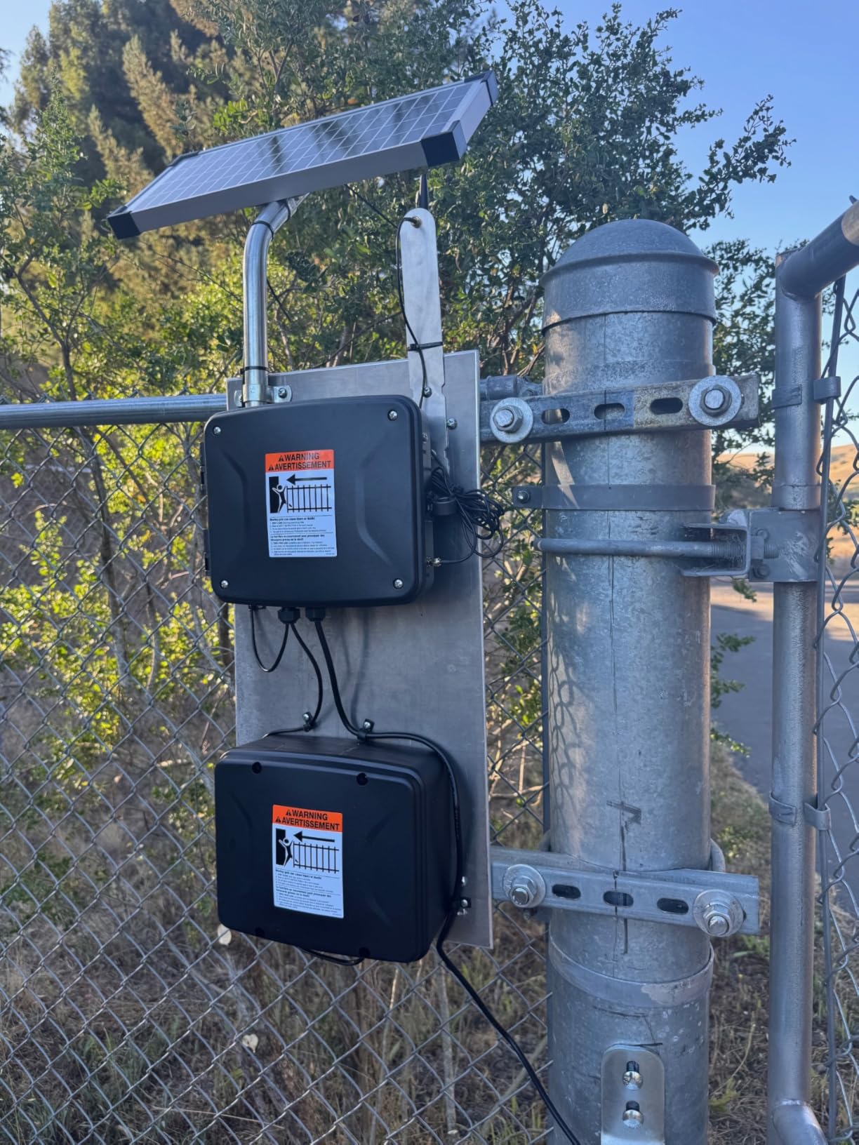 Mighty Mule MM371W Automatic Gate Opener, Smart and Solar Ready, Includes Gate Opener Remote and More-Up to 16ft Long or 550lb, Black customer photo 1