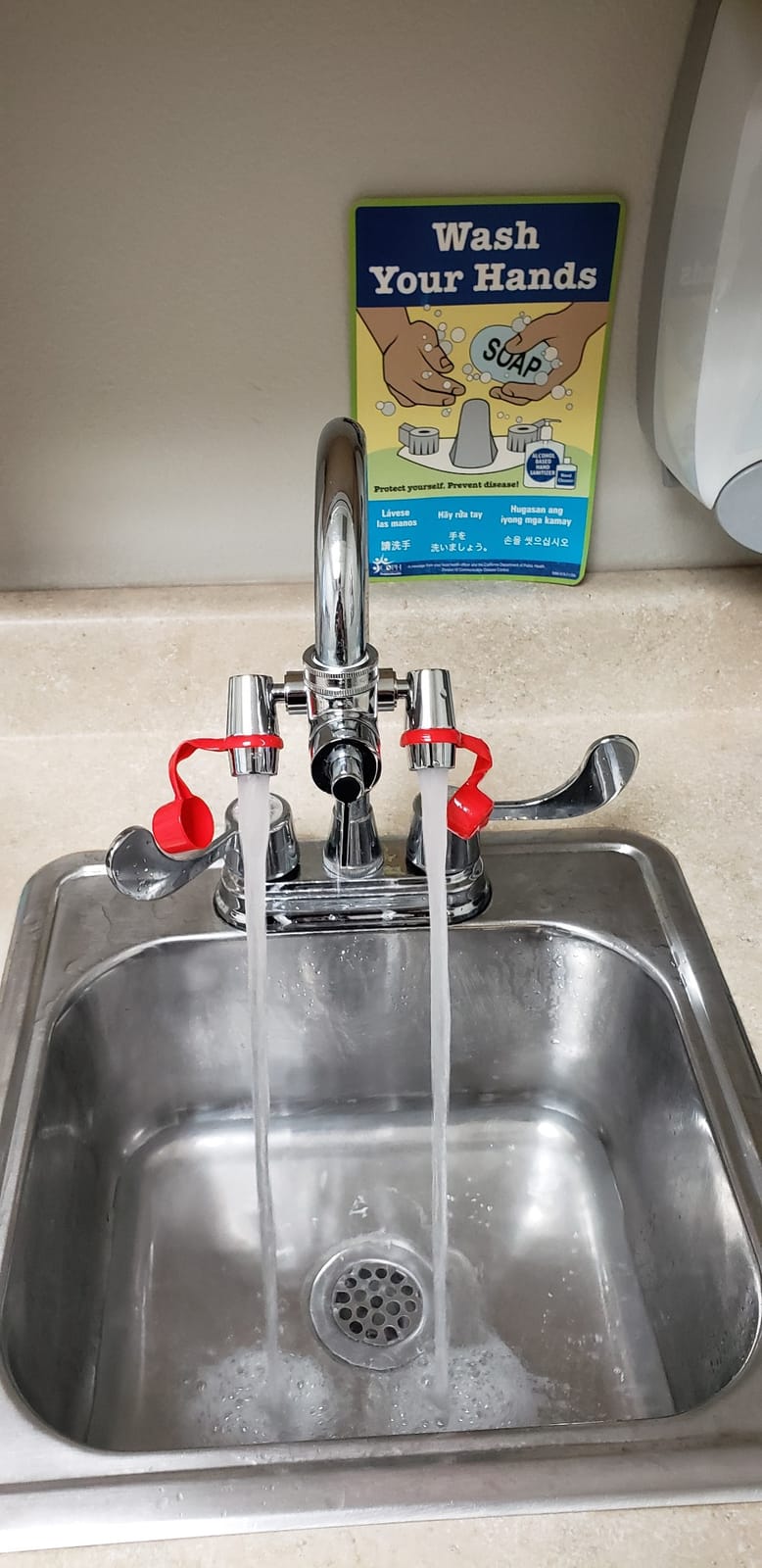 Eye Wash Kit, Faucet Mounted Emergency Eye Wash Station - 1 Pack customer photo 1