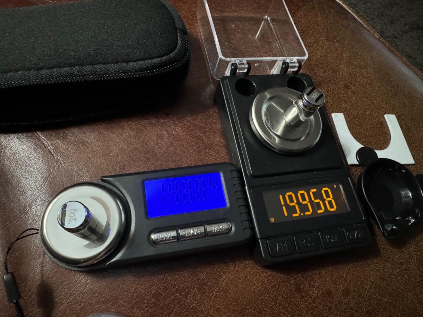 MAXUS Digital Milligram Scale 50g/0.001g, Compact Mg Scale, 2 x 20g Weights | Black Powder Scale for Reloading, 6 Units, Tare, Counting, USB/Battery Powered, for Jewelry, Gold, and other micro items customer photo 1