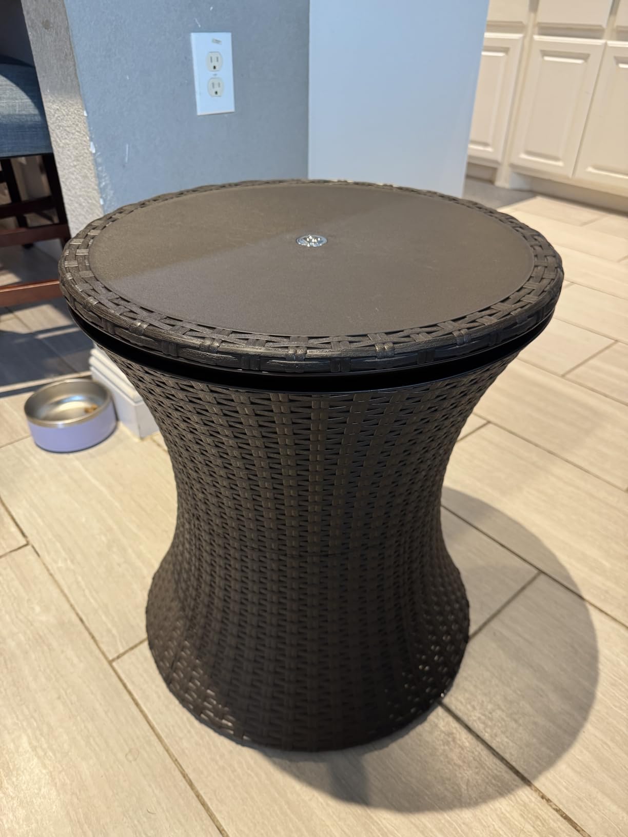 Keter Pacific Cool Bar Outdoor Patio Furniture and Hot Tub Side Table with 7.5 Gallon Beer and Wine Cooler, Dark Grey customer photo 1