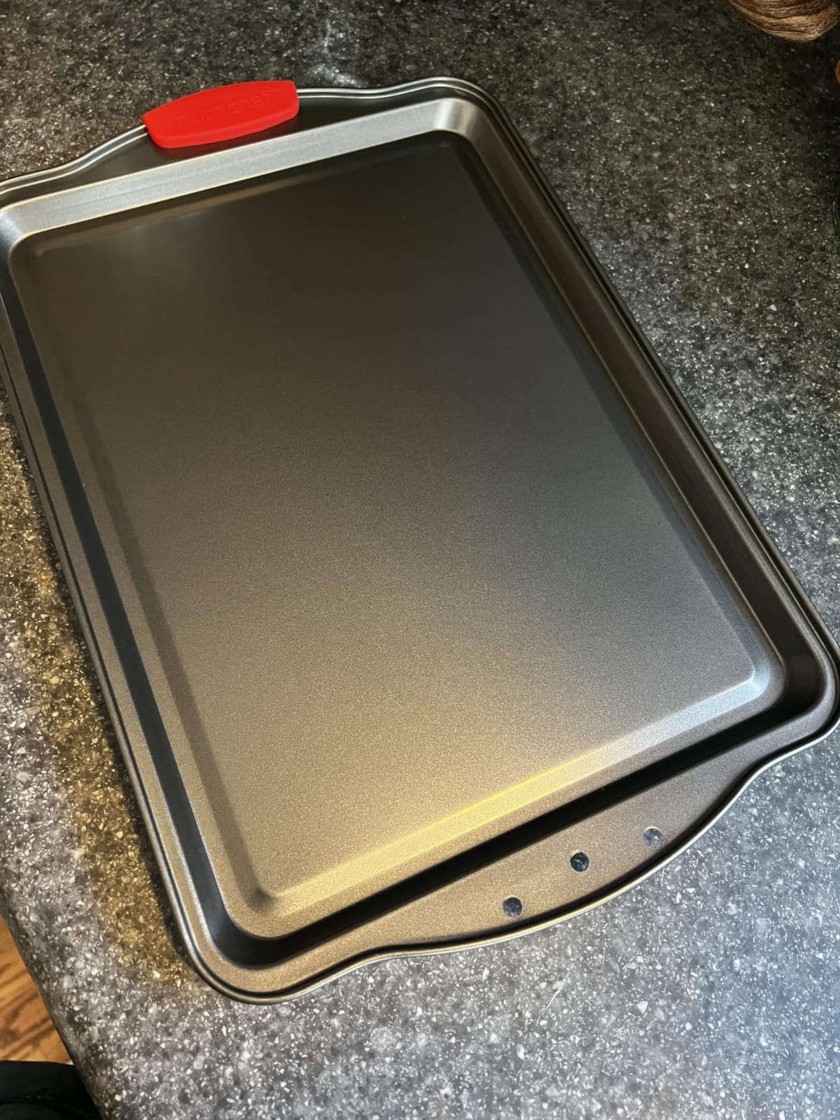 NutriChef 10-Piece Nonstick Kitchen Oven Baking Pans - Premium & Stylish Non-Stick Carbon Steel - Commercial Grade Restaurant Quality Metal Bakeware with Silicone Handles - Easy to Clean, NCSBS10S customer photo 2