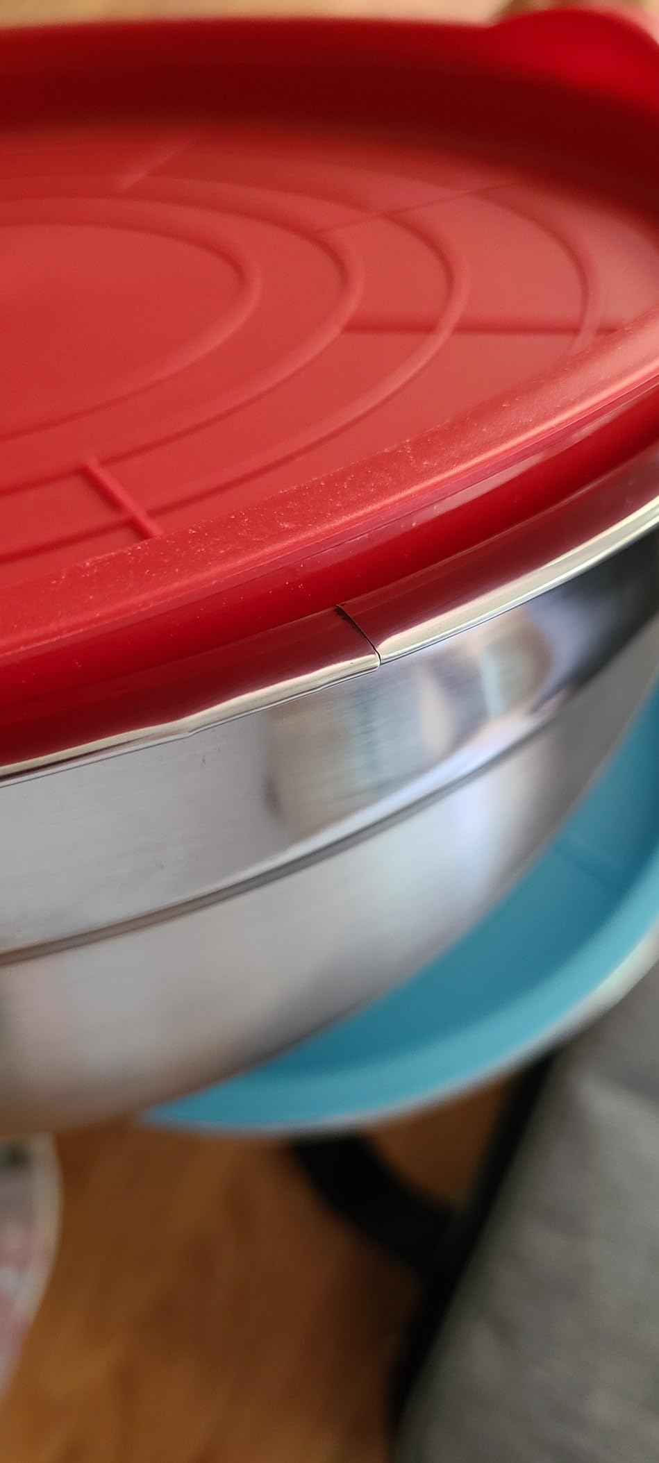 Mixing Bowls with Airtight Lids, 18pcs Stainless Steel Mixing Bowls Set | Nesting Non-slip Silicone Bowls Bottom, Size 4.5, 3.6, 2.7, 2.1, 1.7, 1.1, 0.7 qt, Fit for Mixing & Serving(Colorful ) customer photo 1