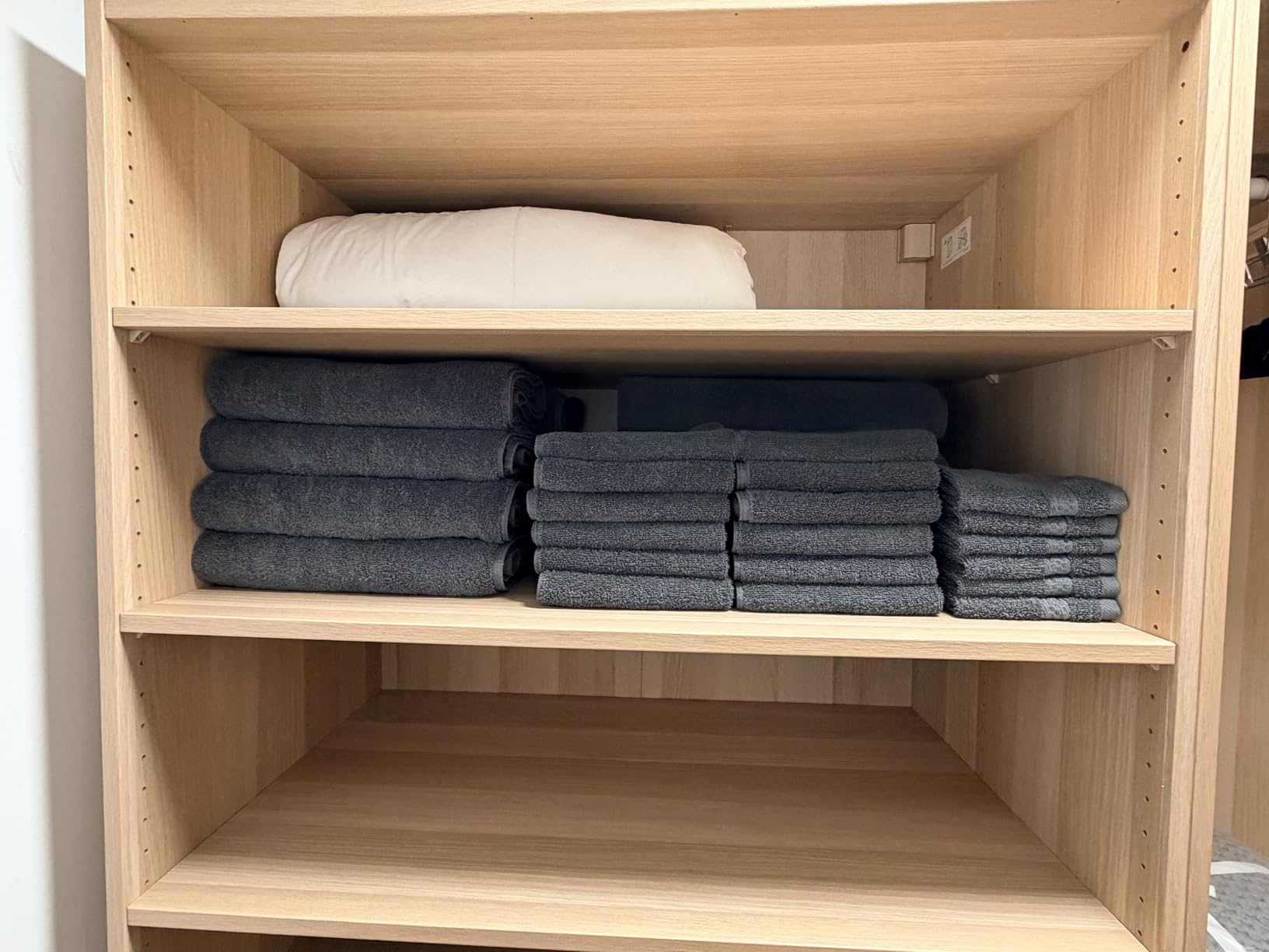 Utopia Towels 6 Pack Premium Hand Towels, 16x28 in, 600 GSM Cotton, Grey | Premium Ultra-Soft Lightweight Ring Spun Cotton Hand Towels - Highly Absorbent, Ideal for Bathroom, Gym, Spa & Hotel customer photo 1