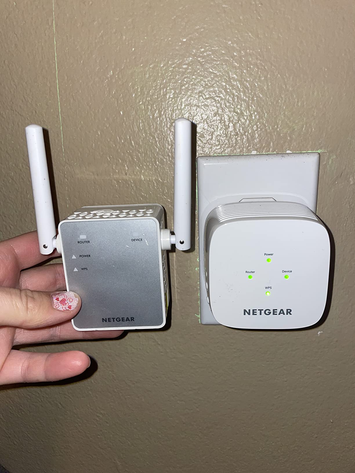 NETGEAR WiFi Extender EX5000, up to 1,500 sq ft, 1.2 Gbps customer photo 2